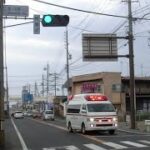 【救急車】篠ノ井駅入口交差点を緊急走行する長野市消防局の救急車