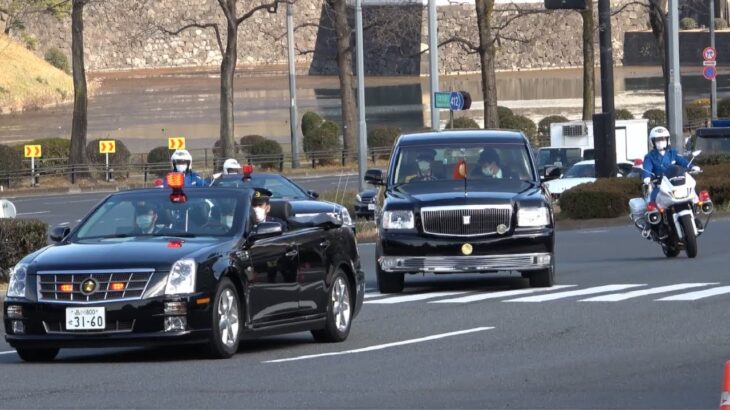 白バイと白いサイドカーの先導で天皇陛下を乗せたセンチュリーが国会へ！！！Emperor Motorcade of Japan