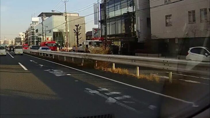 東京消防庁消防車緊急走行　Tokyo Fire Department’s fire engine on an emergency run