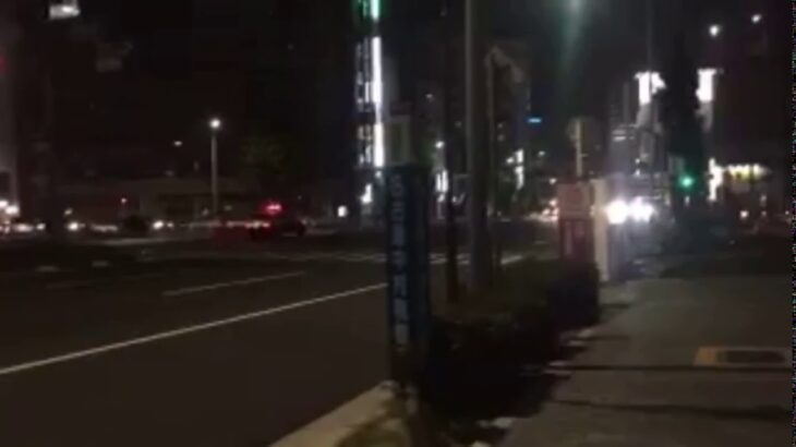 パトカー 赤信号の名古屋駅西を華麗に緊急走行！