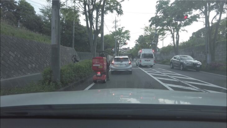 【緊急走行】【救急車】赤信号・反対車線を走行！