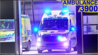 FALCK SLAGELSE ambulance 3900 i udrykning rettungsdienst auf Einsatzfahrt 緊急走行 救急車