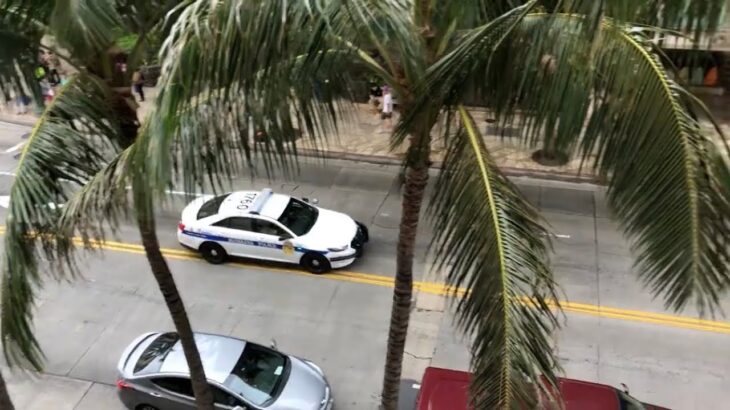【緊走】 カッコいいサイレン ホノルル警察 パトカー フォード フュージョンハワイ 緊急走行 Honolulu Police HPD hawaii Ford Fusion police car