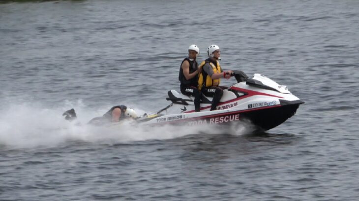 こうして尊い命は救われる！見ていて感動した水上バイクを使った操縦訓練及び水難事故を想定した要救助者救出訓練！