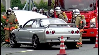 GT-R単独事故に消防隊出場　緊急走行