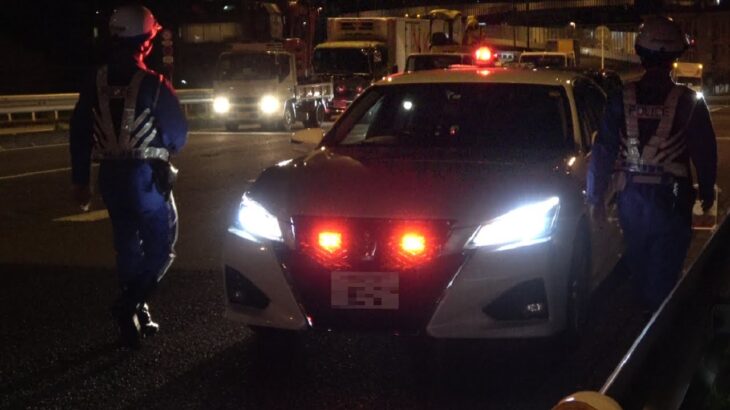 東京都内で赤上げしていた真面目な神奈川県警交通機動隊の覆面パトカー