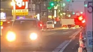 【音量注意】消防団招集サイレンと緊急走行する消防車