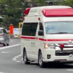 【受け入れ急増！】東京医科歯科大学附属病院付近を緊急走行する東京消防庁の救急車