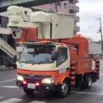 【レア車!？】関電の高所作業車が緊急走行！！