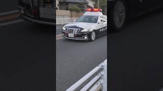 大阪府警パトカー緊急走行