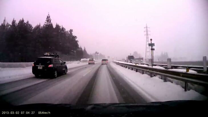 【ドラレコ事故動画】雪道で煽り運転をした車の末路…..　アイスバーン【2022】