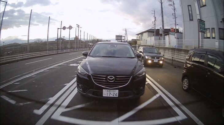 煽り運転 CX-5