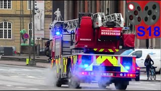 hovedstadens beredskab ST.H SPRINGPUDE brandbil i udrykning Feuerwehr auf Einsatzfahrt 緊急走行 消防車