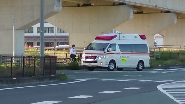 大洲地区消防　高規格救急車　緊急走行