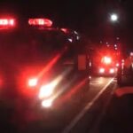 〚火災第一出場〛旭署隊4台連続緊急走行 夜の住宅街で火災発生 消防車のサイレンが響き渡る‼️