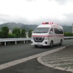 【緊急走行】日産NV350キャラバン患者搬送車