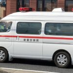 【緊急走行】新東京病院のE25キャラバン救急車緊急走行！
