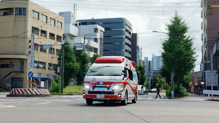 【緊急走行】派手なラッピングの救急車！名古屋市消防局本署救急車緊急走行！