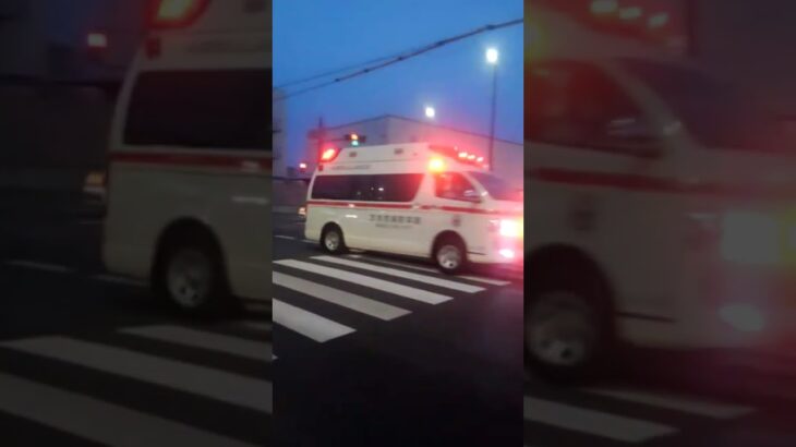 大阪府内の救急車の緊急走行　はたらくくるま　ハイエース　ハイメディック　緊急車両
