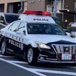 渋滞を通過しながら緊急走行！千葉県警察210系クラウンパトカー‼️