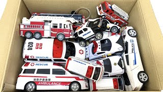 救急車とパトカーのミニカーが綺麗に坂道を緊急走行しました。Ambulance and  police car mini car emergency run on the slope!