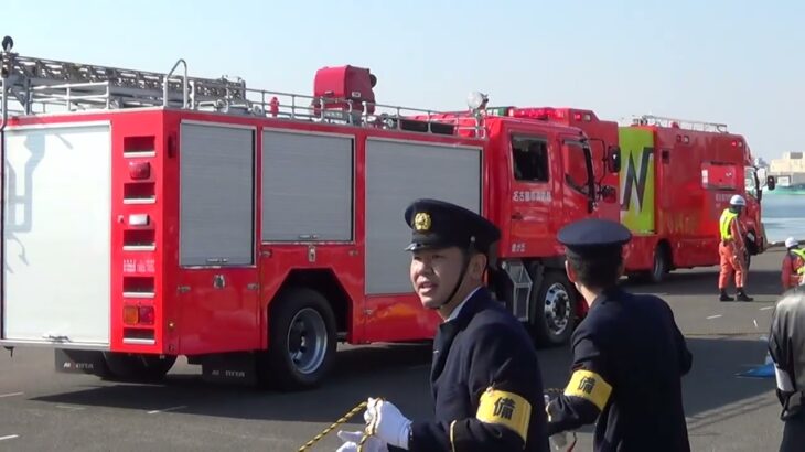【緊急走行あり】2014年　名古屋市消防局出初式　救助訓練