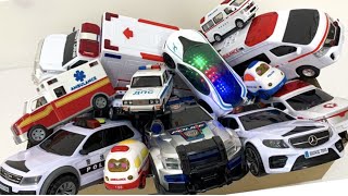 たくさんの救急車パトカー消防車のミニカー箱にまとめ、緊急走行。Many ambulance police car fire engine mini car emergency driving