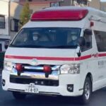『イチョウの木と救急車』東京消防庁・救急車‼️ 緊急走行。