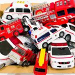 救急車と消防車のミニカーがいっぱい坂道を走る。緊急走行☆サイレンなる
