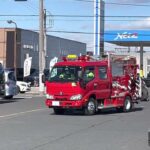 緊急走行！スーパーの火災に緊走で現着する消防団の車両（第4分団　第1部）