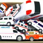 救急車をたくさん箱にまとめて坂道発進！サイレン緊急走行テスト Ambulance Minicars run in an emergency! Slope driving test