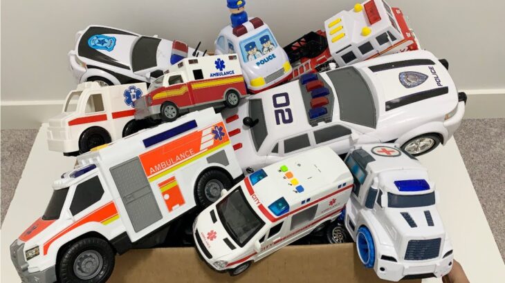 大小様々な救急車、大小のパトカー、ミニチュアカーが現役消防車で緊急走行！| An ambulance miniature car police cars emergency run urgently!