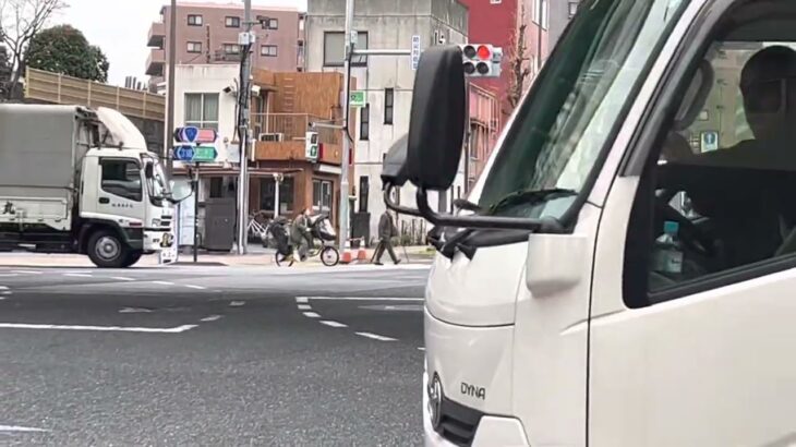 東京都・東京消防庁・救急車　緊急走行！
