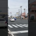 千葉県警察　覆面アリオン緊急走行シーン
