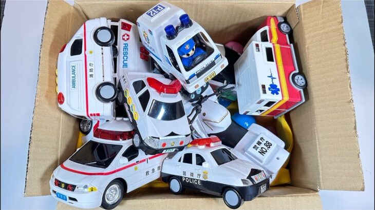 救急車とパトカー おもちゃ ミニカーが走る。緊急走行！サイレン Ambulance Toy Miniature car runs. Emergency running! siren sounds