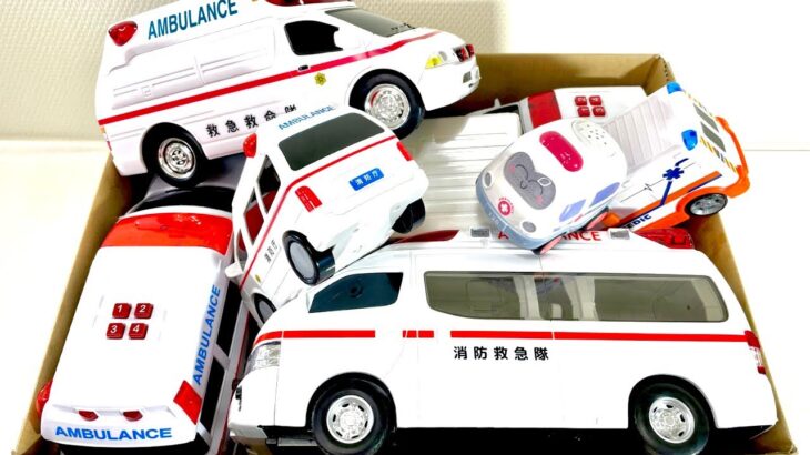 救急車のミニカー緊急走行！サイレン鳴らして走るよ☆ Ambulance minicar runs urgently!Sounds the siren and runs.