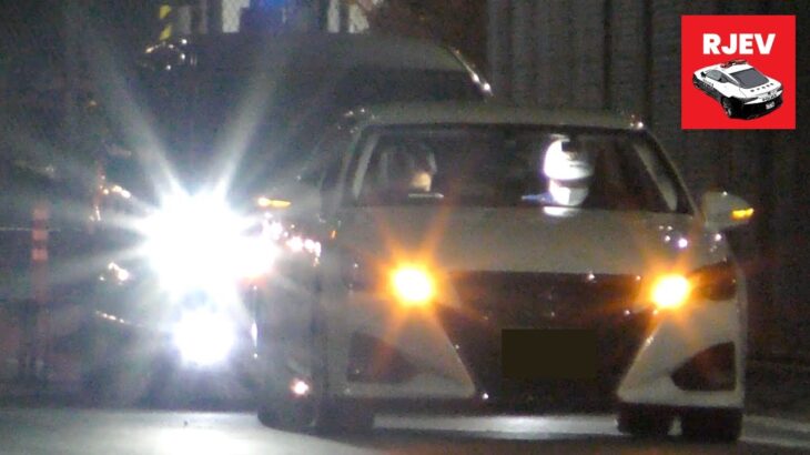 後ろを全く見ない暴走エスティマが覆面パトカーに検挙される瞬間🚨 Speeding enforcement by an unmarked police car in Japan