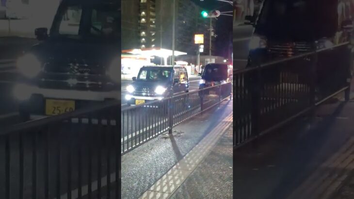 尼崎パトカー緊急走行「緊急車両通過します」