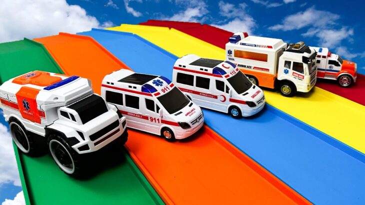 救急車のミニカーが盛りだくさん！チェックして緊急走行テスト☆A lot of ambulance minicars in the box ! Emergency driving test