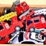 Police car and fire engine (minicar) are running urgently! A toy car runs with a siren on!
