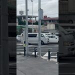 沖縄県警　覆面パトカー「黒カムリ！」イケイケ緊急走行❕