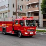 （赤信号通過します 止まって  止まってください！）警戒出動 札幌市消防局 幌西4化学水槽車緊急走行 Sapporo Fire Bureau Hazmat Pump Responding