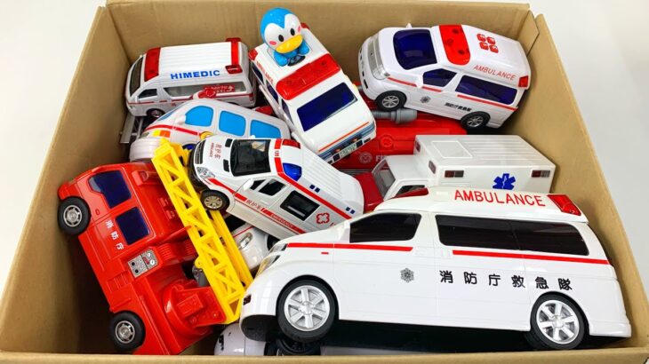 救急車、消防車のミニカーが坂道走る。緊急走行テスト。サイレンあり | Ambulance and fire engine minicars run on a slope.
