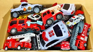 Toy box police car Tomica and fire engine minicar run emergency on a slope while sounding a siren!