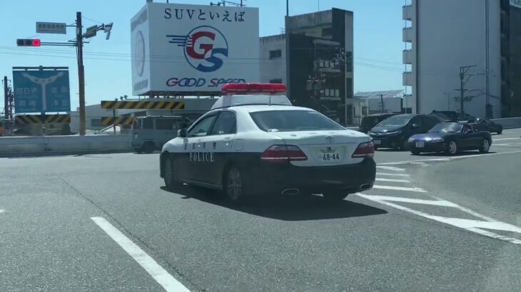 愛知県警察　自動車警ら隊　パトカー　緊急走行