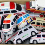 ピポパトの救急車が緊急走行テストします！Pipopato’s ambulance minicars emergency running test!