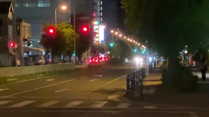 新大阪駅付近を緊急走行するパトカー！ Police car dispatched! Osaka Japan! Osaka Police!