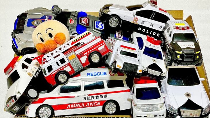 おもちゃの『救急車🚑』『パトカー🚓』がサイレン鳴らして緊急走行 3️⃣1️⃣