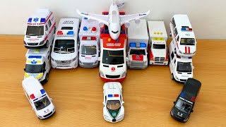 救急車 大小様々なミニカーが走る。サイレンあり。坂道で緊急走行！ Ambulance Minicars of various sizes run.