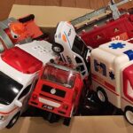 救急車や消防車が緊急走行テストをするよ / #こども #車 #おもちゃ #toys #ミニカー